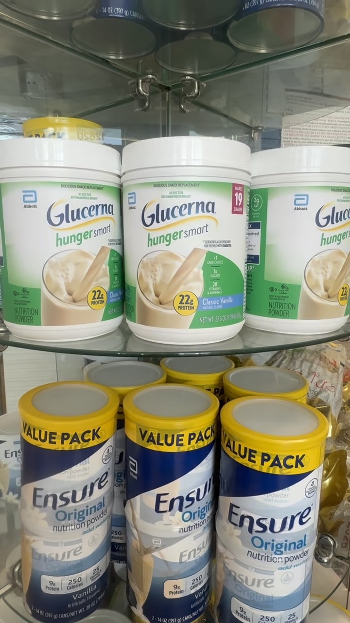 Kệ sữa Ensure & Glucerna sẵn tại kho